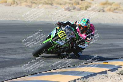 media/Jan-10-2025-CVMA Friday Practice (Fri) [[489e0da257]]/Group 4 and Trackday/Session 2 (Turn 4 Inside)/